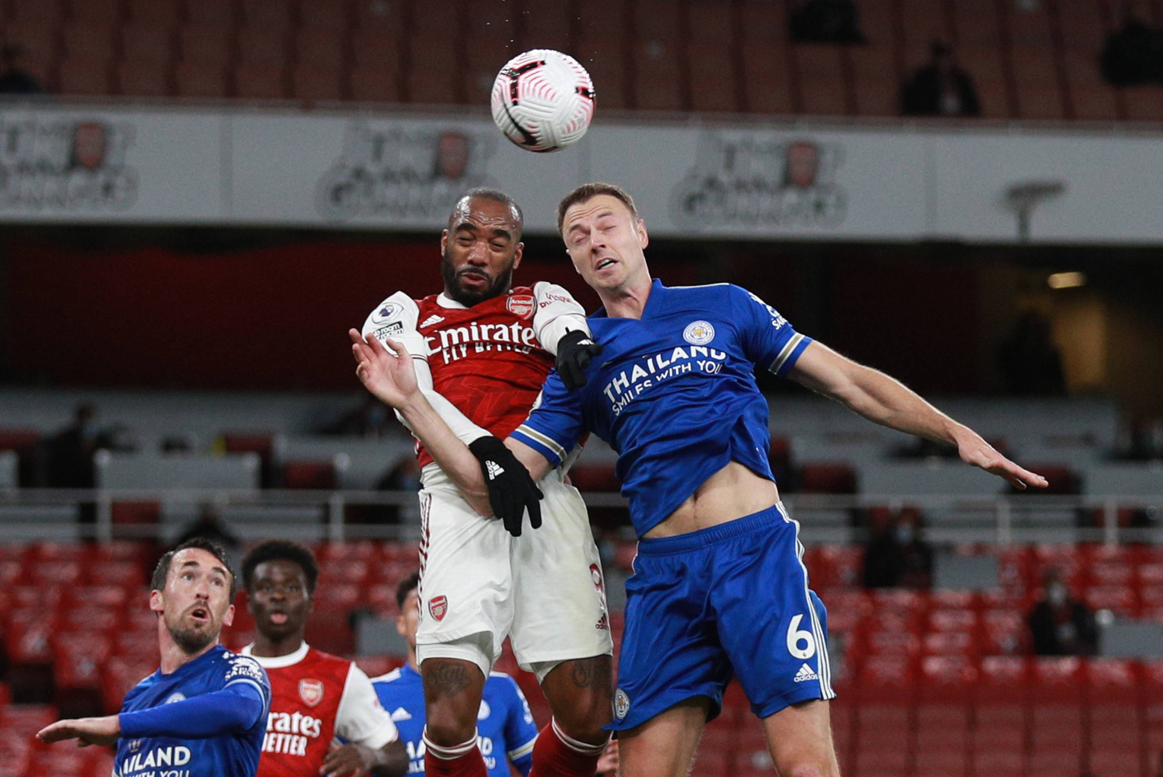 他在向媒体 他在向媒体