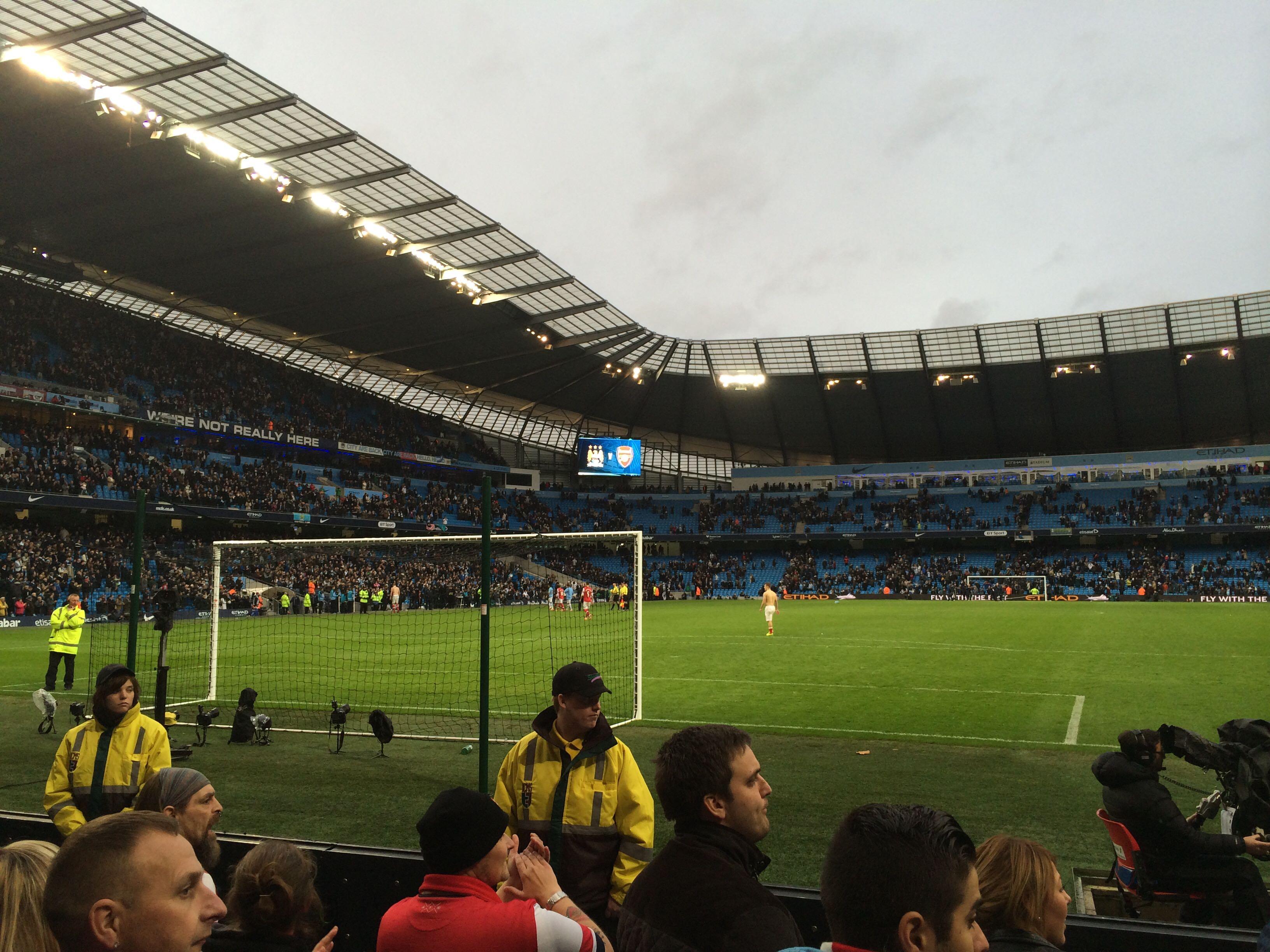 穆阿尼凭借 穆阿尼凭借